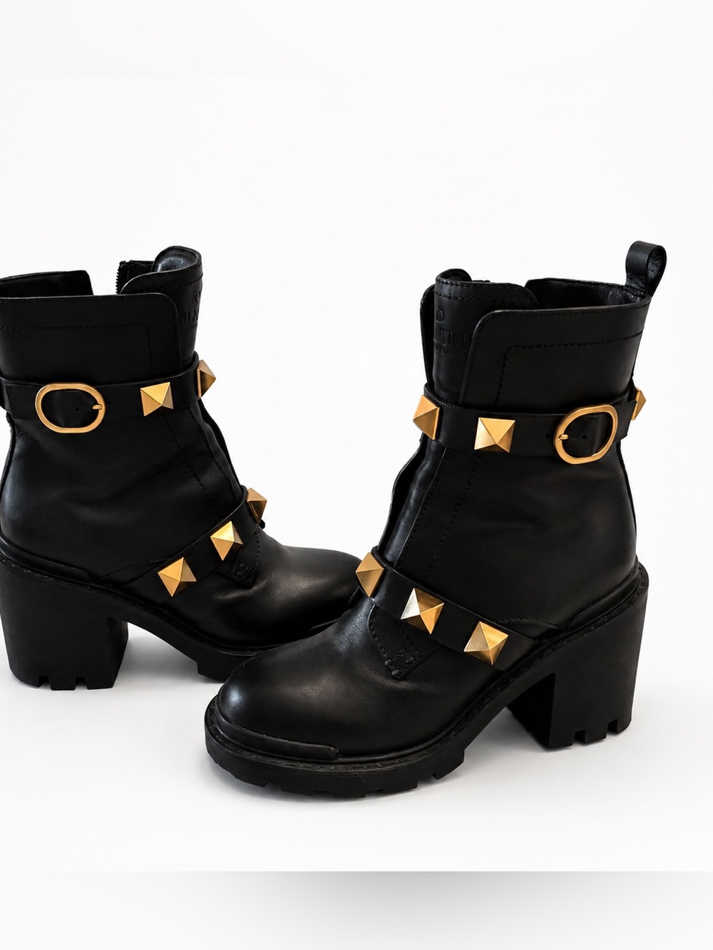 — Barbie Badassery AF — Valentino Garavani GOLD Rockstud Leather Ankle Boot 38.
